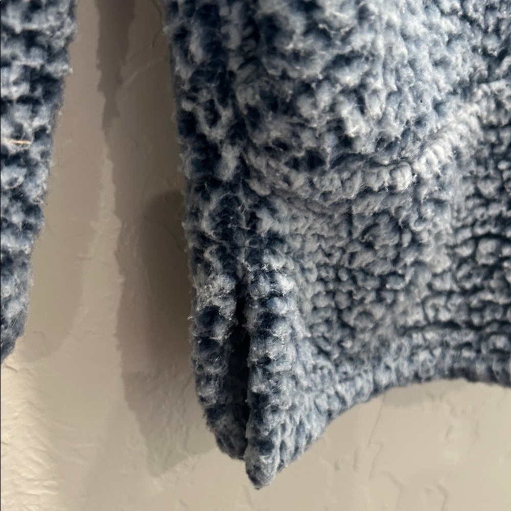 Love Tree Women’s Light Blue Sherpa Zip Pullover - Picture 4 of 6